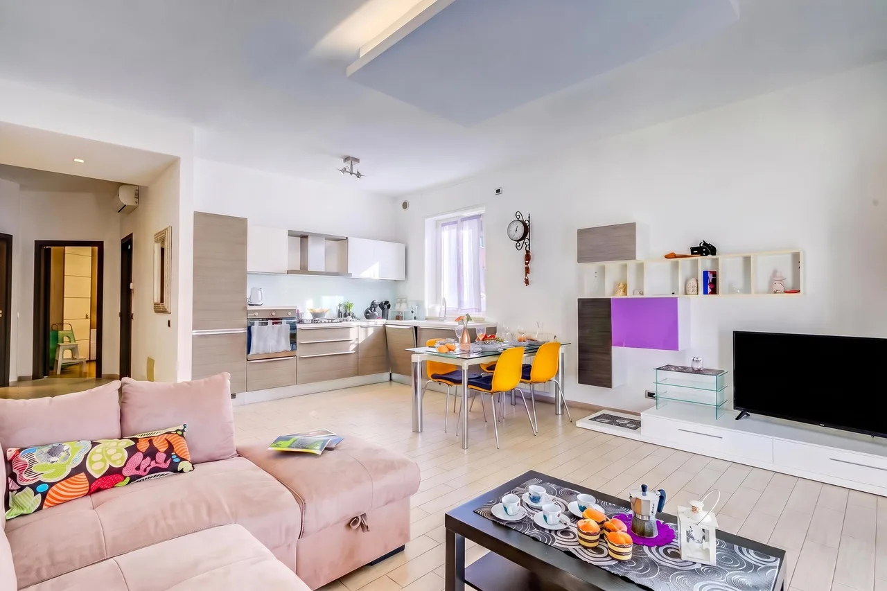Modern Two-Bedroom Apartment in Laveno Mombello photo 2