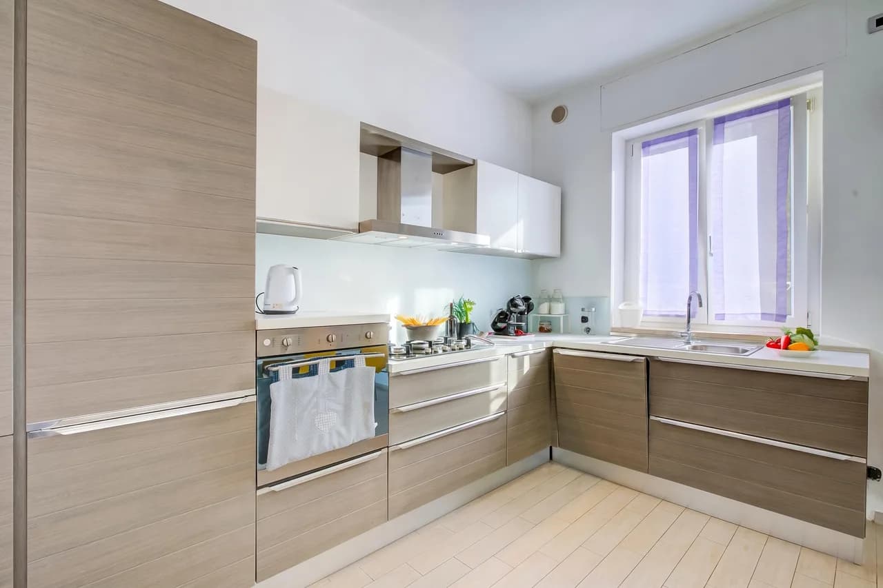 Modern Two-Bedroom Apartment in Laveno Mombello photo 4