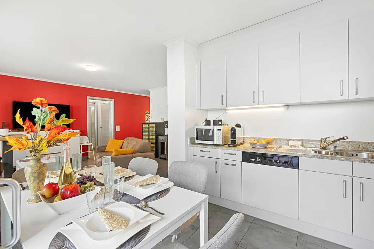 Central Apartment with Private Garage in Locarno, Ticino photo 5