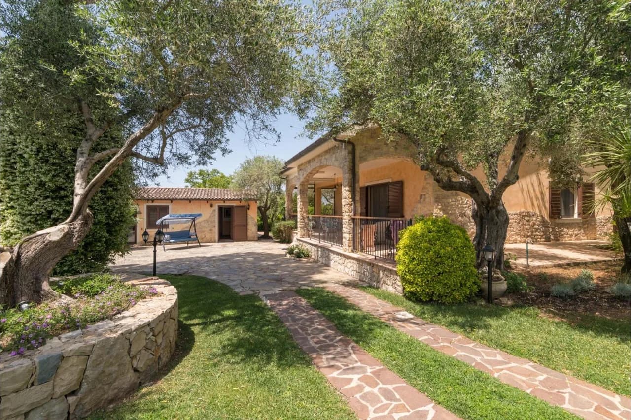 Charming Villa with Sea View in Alghero photo 3