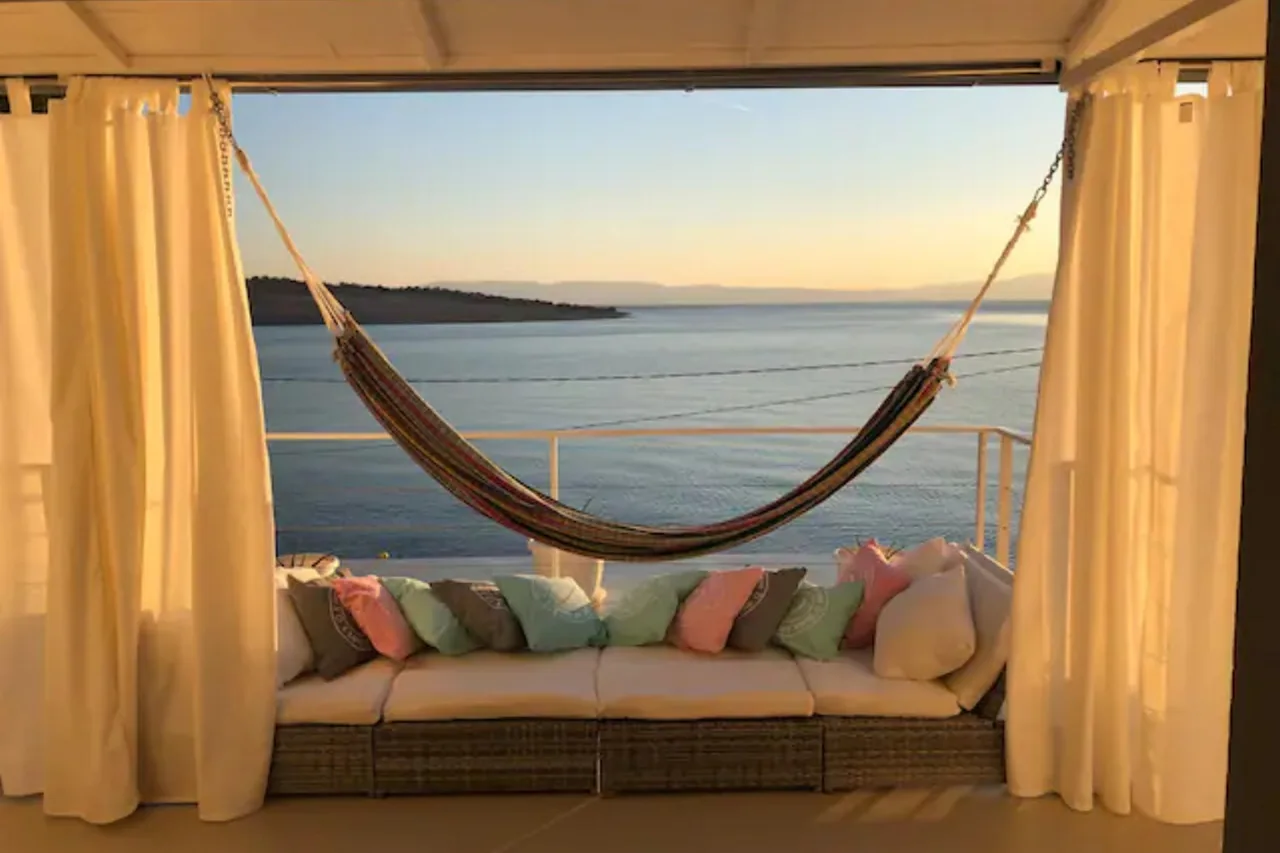 Dream on The Beach - Panoramic Seaview Terrace photo 5