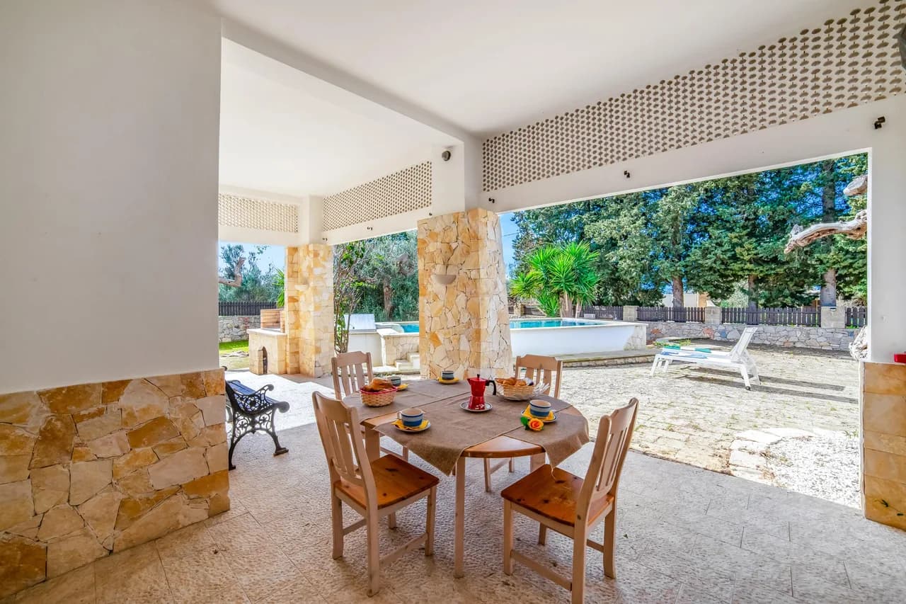 Villino Salentum with Private Pool and Garden