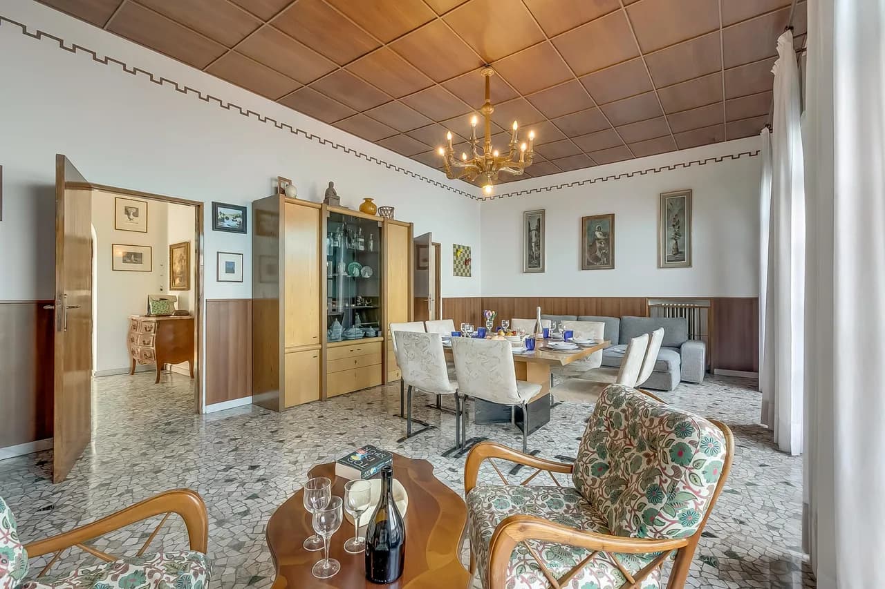 Lakefront Villa with Garden in Laveno Mombello photo 4