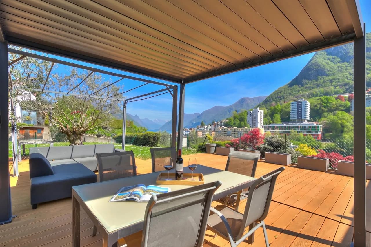Lake View Villa with Private Pool in Lugano, Ticino photo 2
