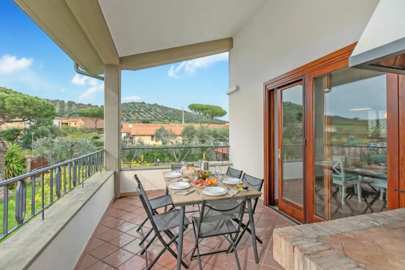 Villa Adriana Capalbio with A/C, BBQ and Parking