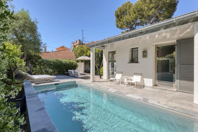Cap d'Antibes Villa - Close To The Beach