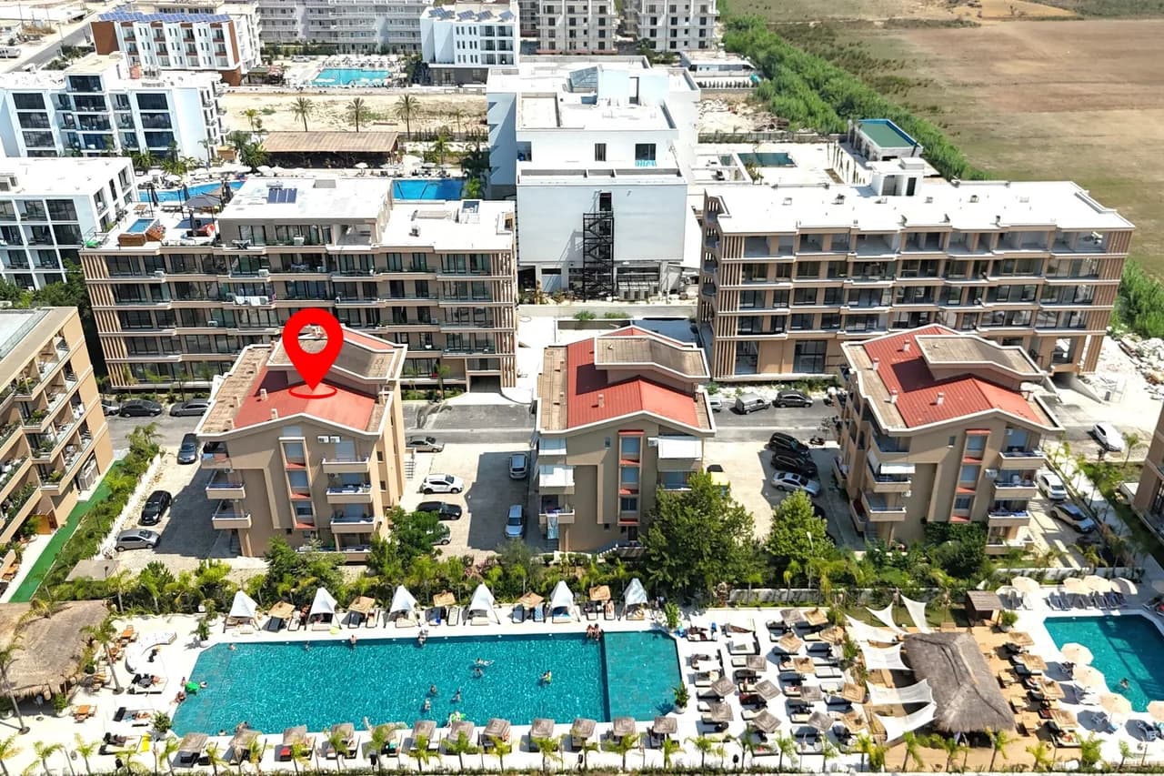 Apartment With Pool View 001 photo 2
