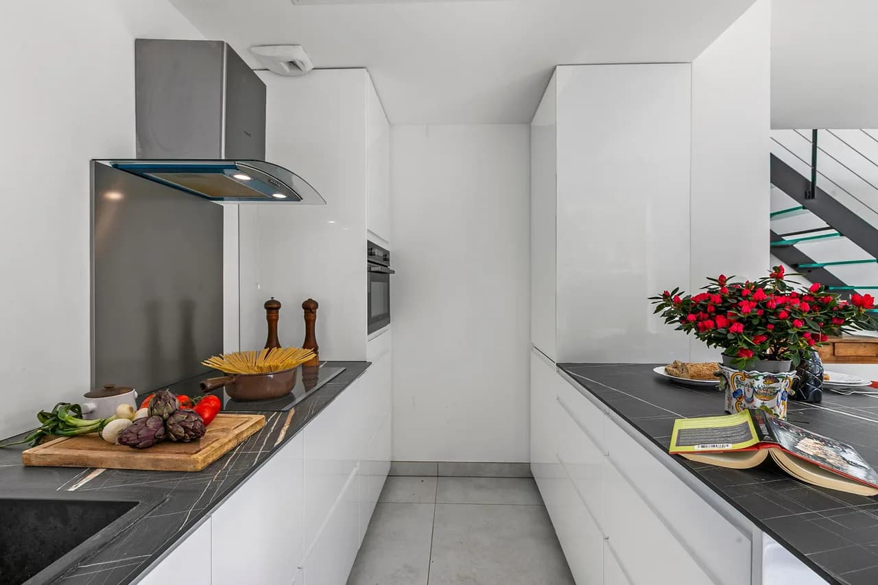 La Marenda - City Center Apartment with Terrace Garden photo 5