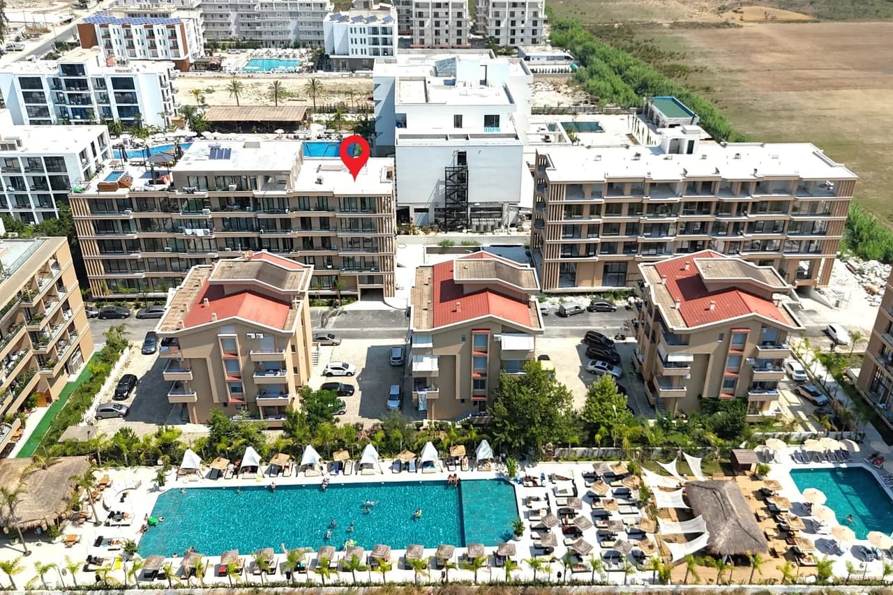 Pool Side Apartment