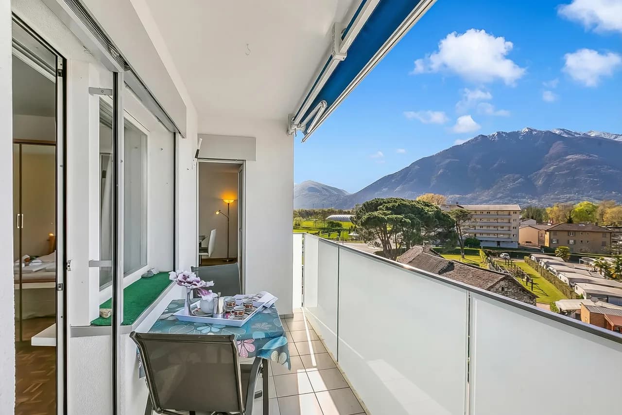 Balcony Apartment in Ticino photo 2