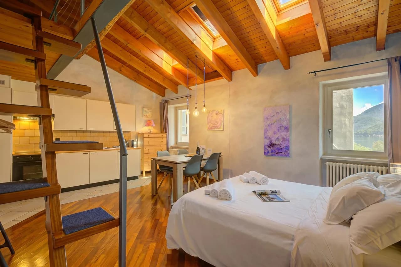 Historic Palazzo Gritti - Lugano Lakefront stay - Lavanda photo 4