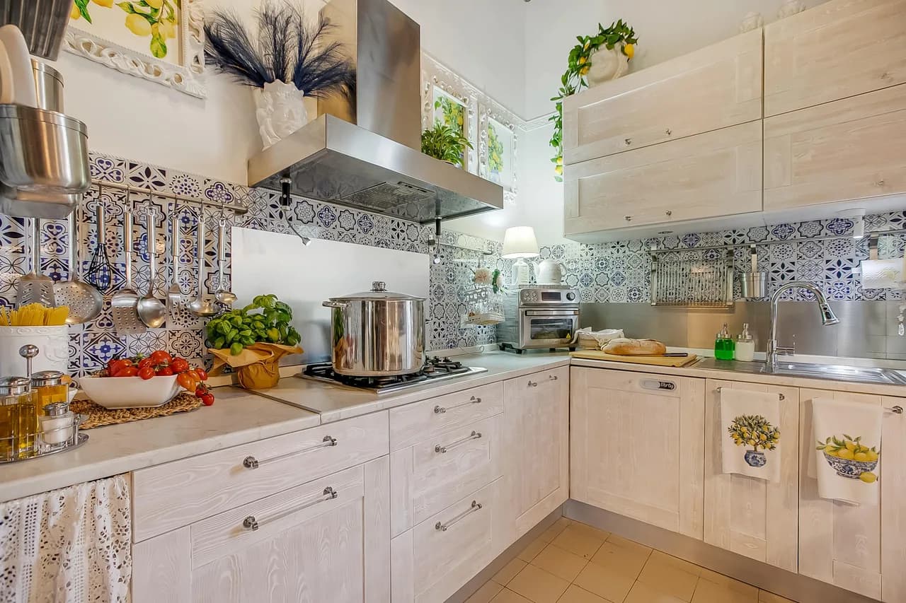 Spacious Family Apartment in Lucca, Tuscany, Italy photo 4