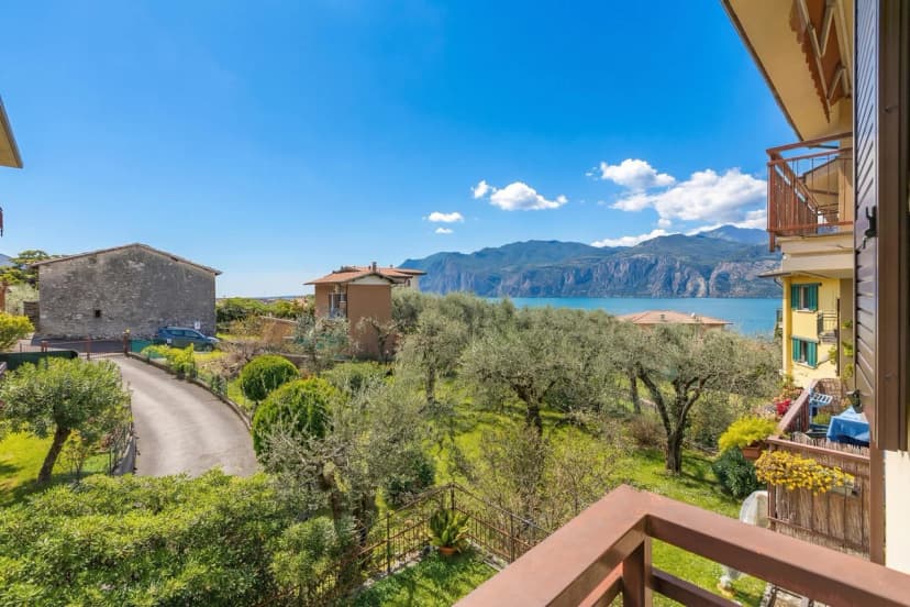 Margherita Apartment - Lake and Mountain Views