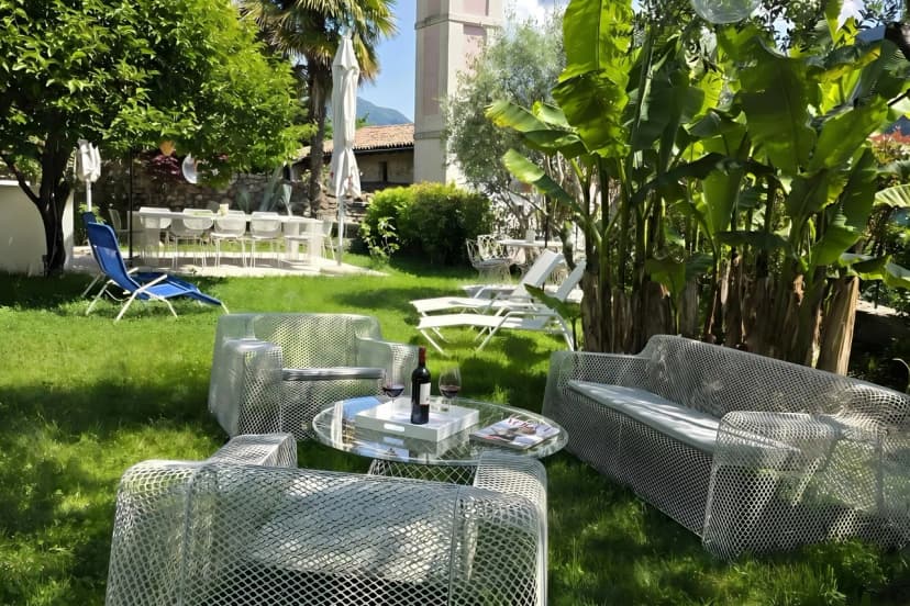 Historic Palazzo Gritti - Lugano Lakefront stay - Papavero