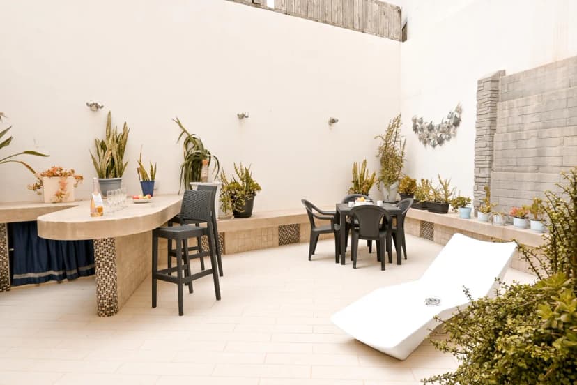 Modern & Terrace by the beach, 3brd in Qawra