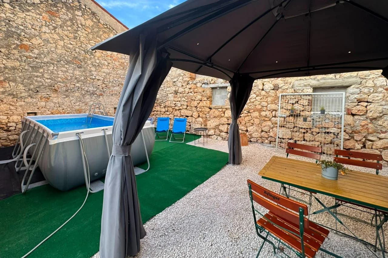 Casa Valdebek with Pool