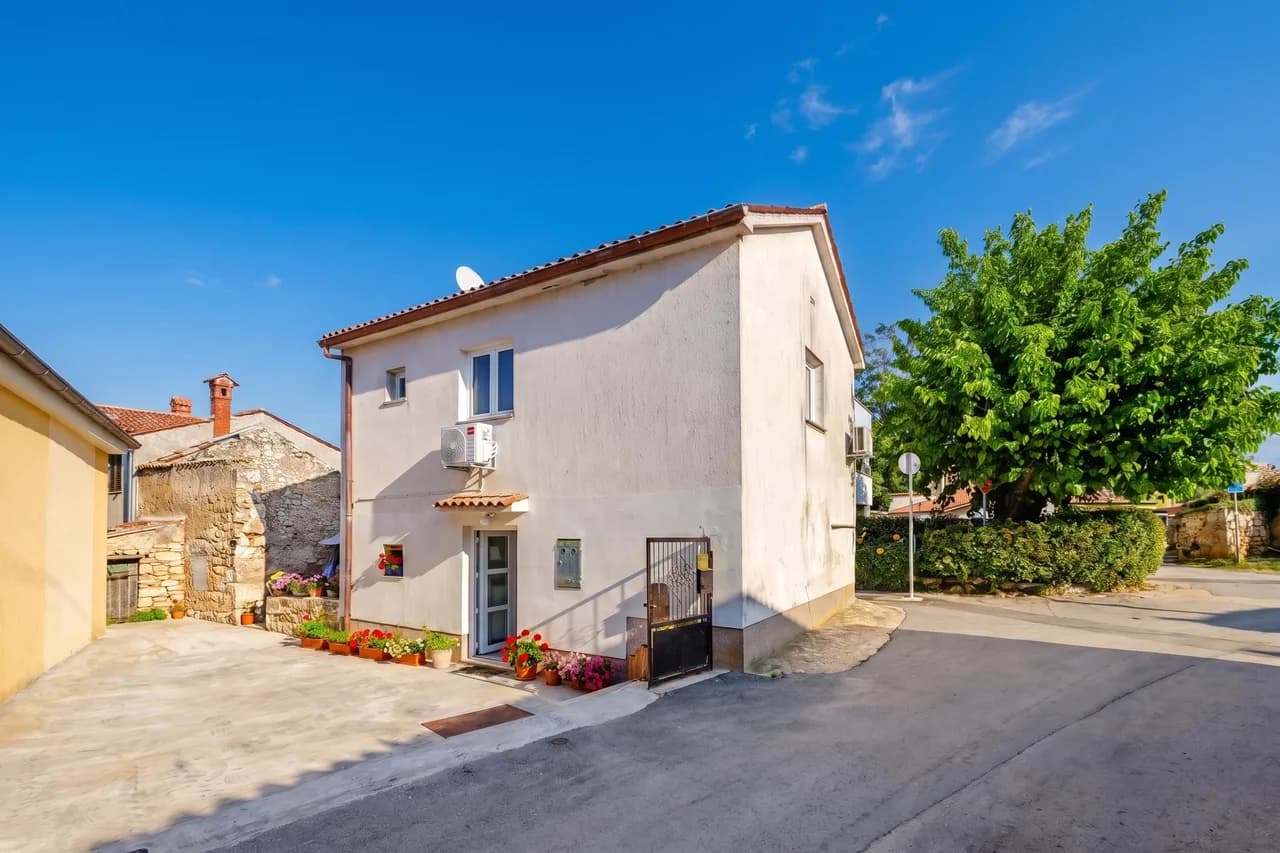 Casa Valdebek with Pool photo 2