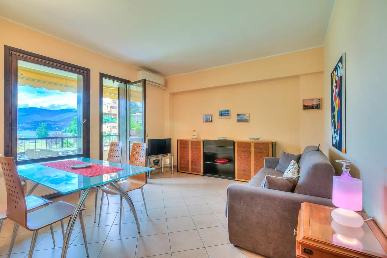 Appartamento Lake View Laveno 1BR, Sleeps 4 photo 2
