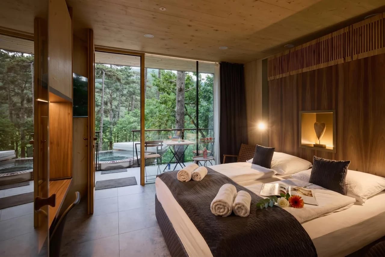 Serene Glamping Mobile-Home in Vipava photo 3