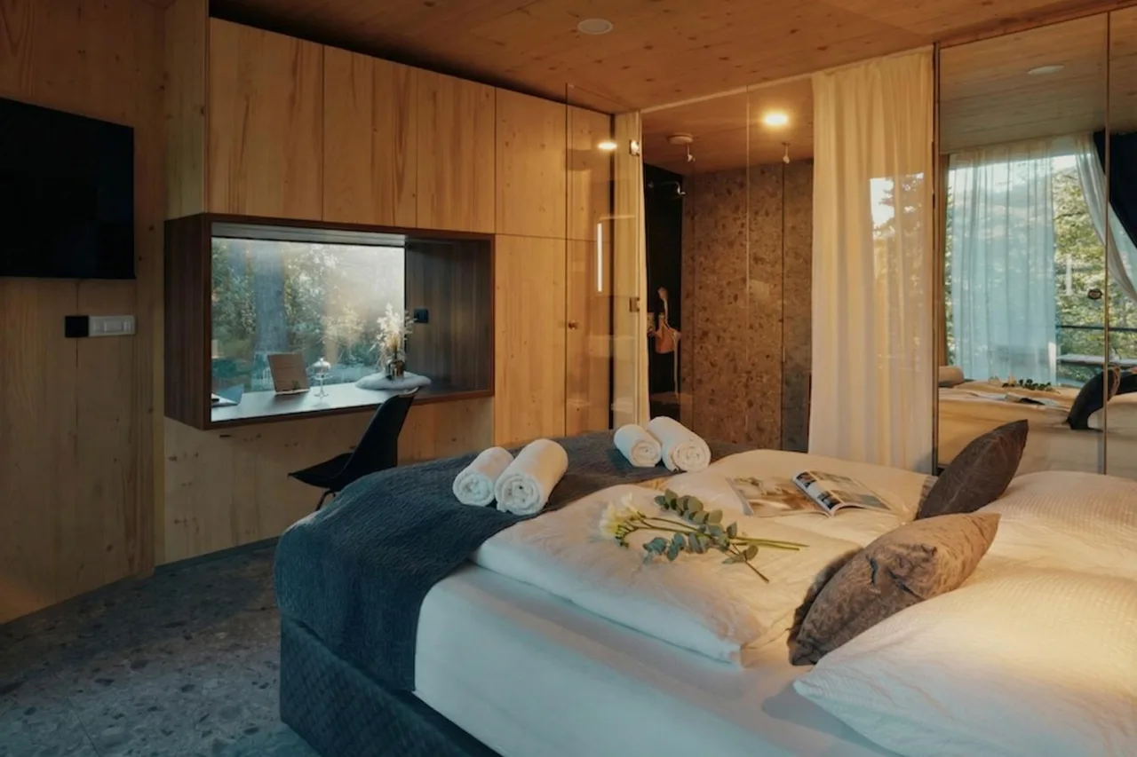 Serene Glamping Mobile-Home in Vipava photo 4