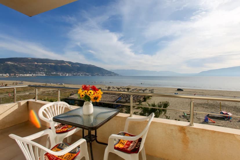 Richard Sea View Apartment