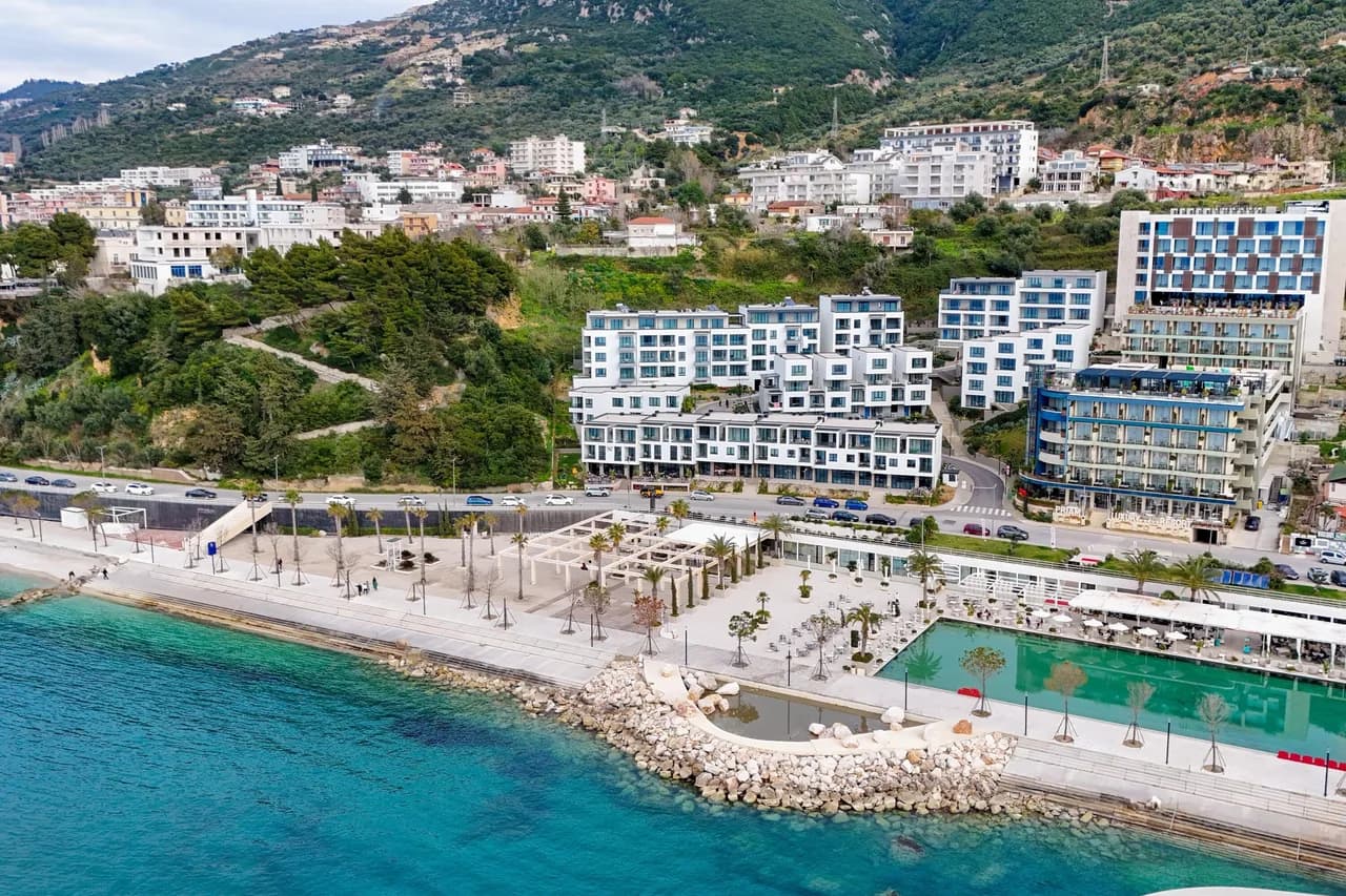 Velaris Partial Sea View Balcony 102