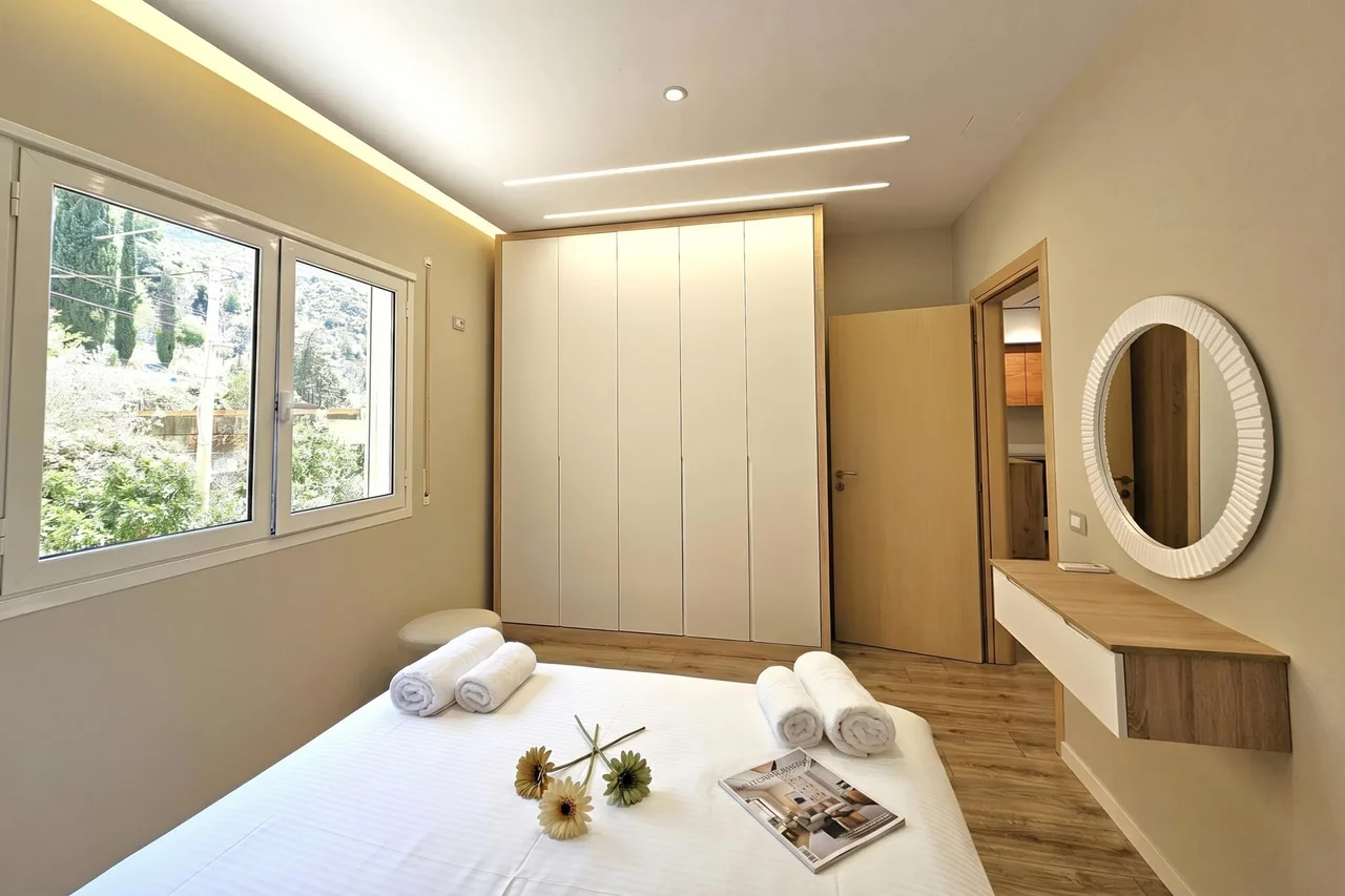 Ionian Escape 038 photo 4