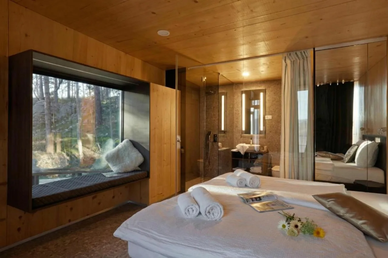 Luxurious Hot Tub Mobile-Home in Vipava photo 3