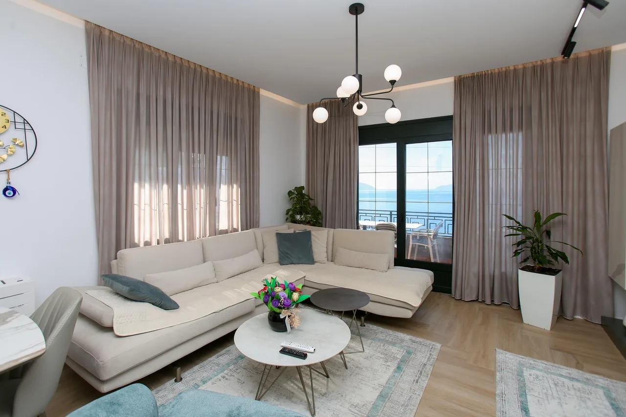 Sea View Villa with Garden in Vlore photo 3