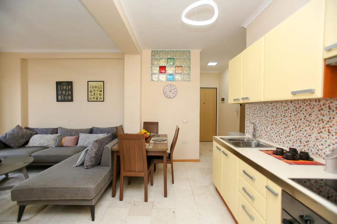 Vlora Sunset Apartment /w Balcony & Sea View photo 3