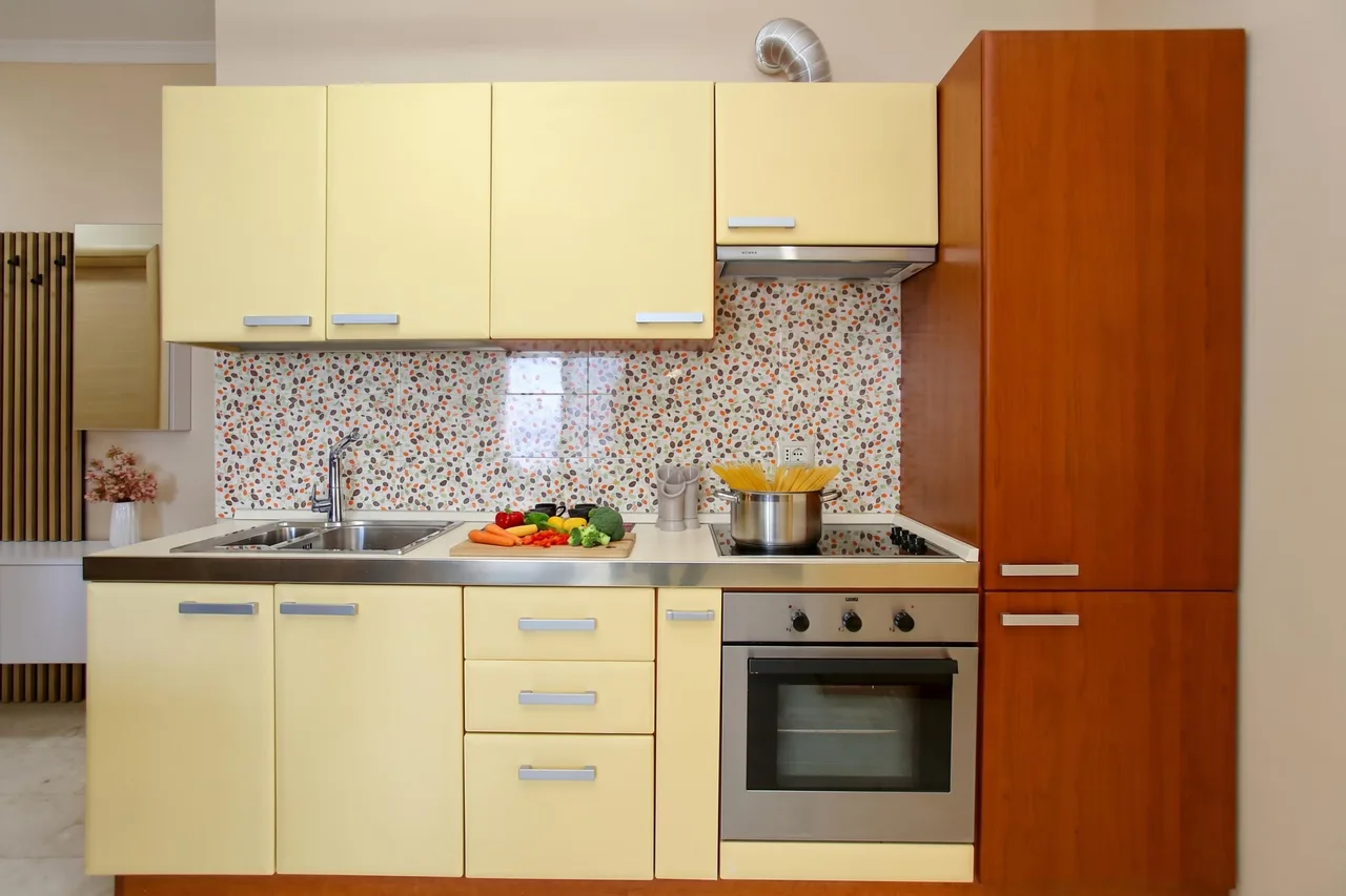 Vlora Sunset Apartment /w Balcony & Sea View photo 4