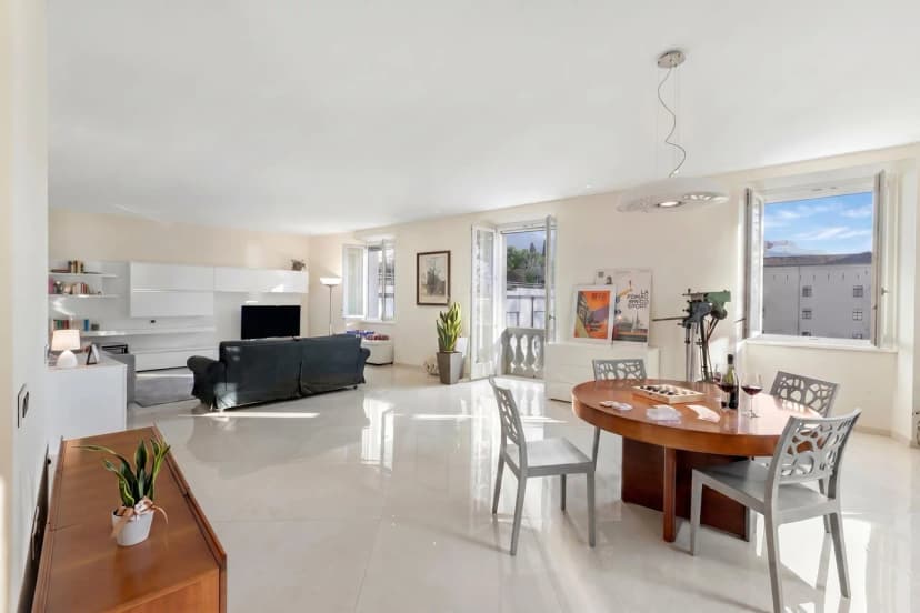 Life & View Luxury Apartment 4
