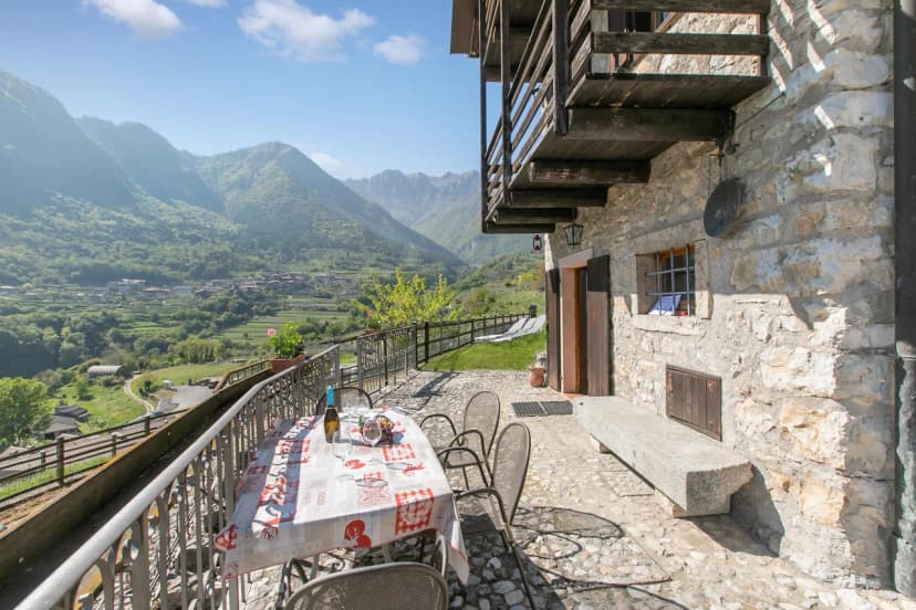 Private Green Oasis - Terrace