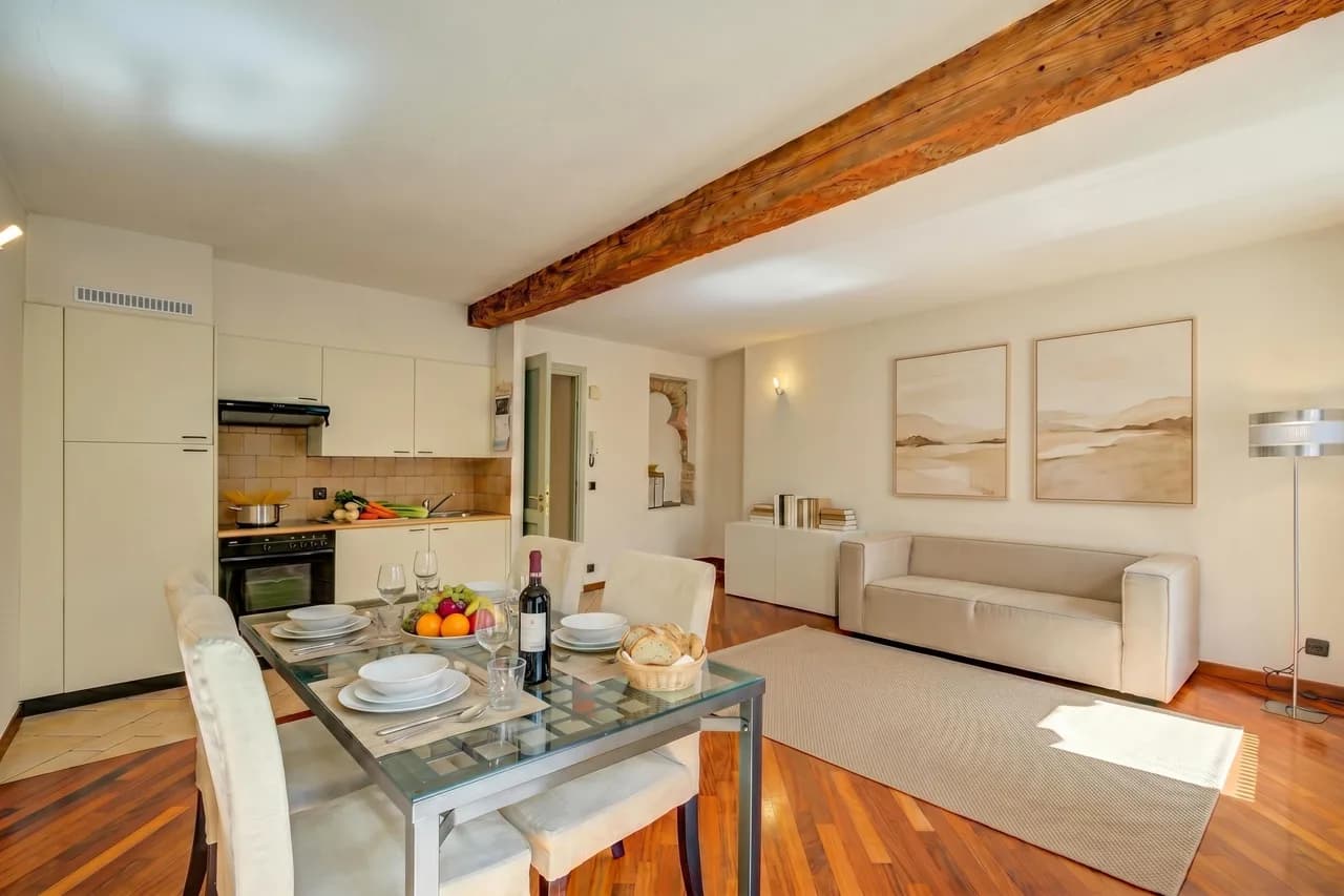 Charming Lakeside Apartment in Ticino photo 4