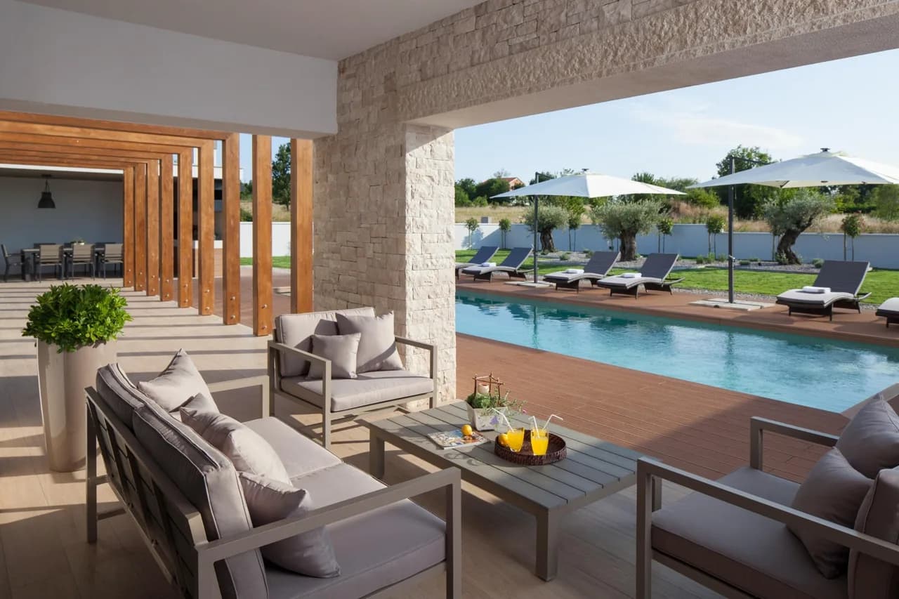 Secluded Villa Retreat in Labin photo 4