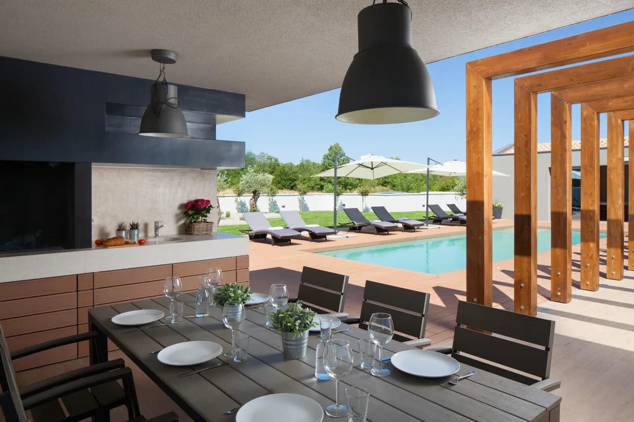 Secluded Villa Retreat in Labin photo 5
