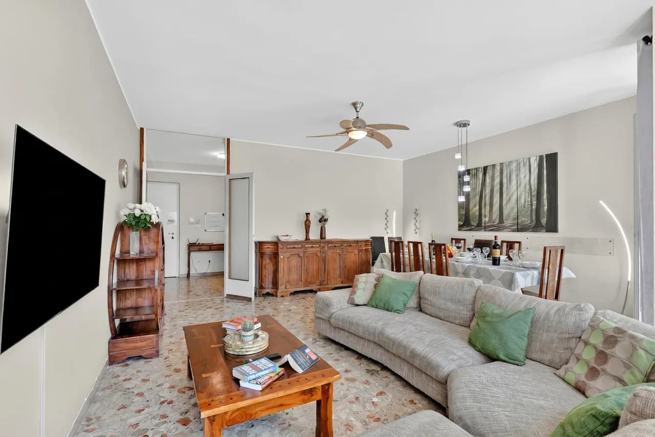 Lakeside Modern Apartment in Riva del Garda