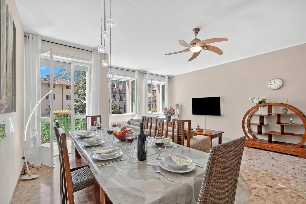 Lakeside Modern Apartment in Riva del Garda photo 4