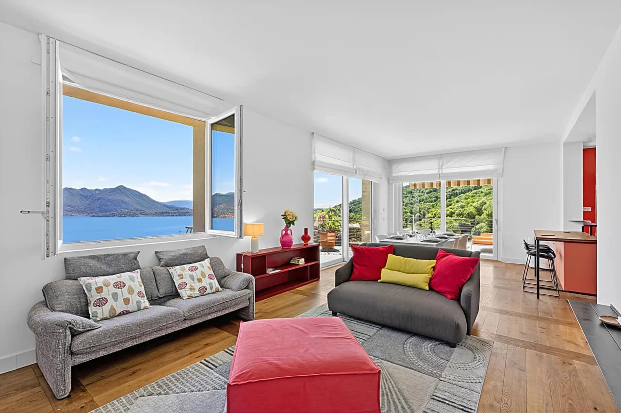 Lake Maggiore View Villa in Piedmont photo 3