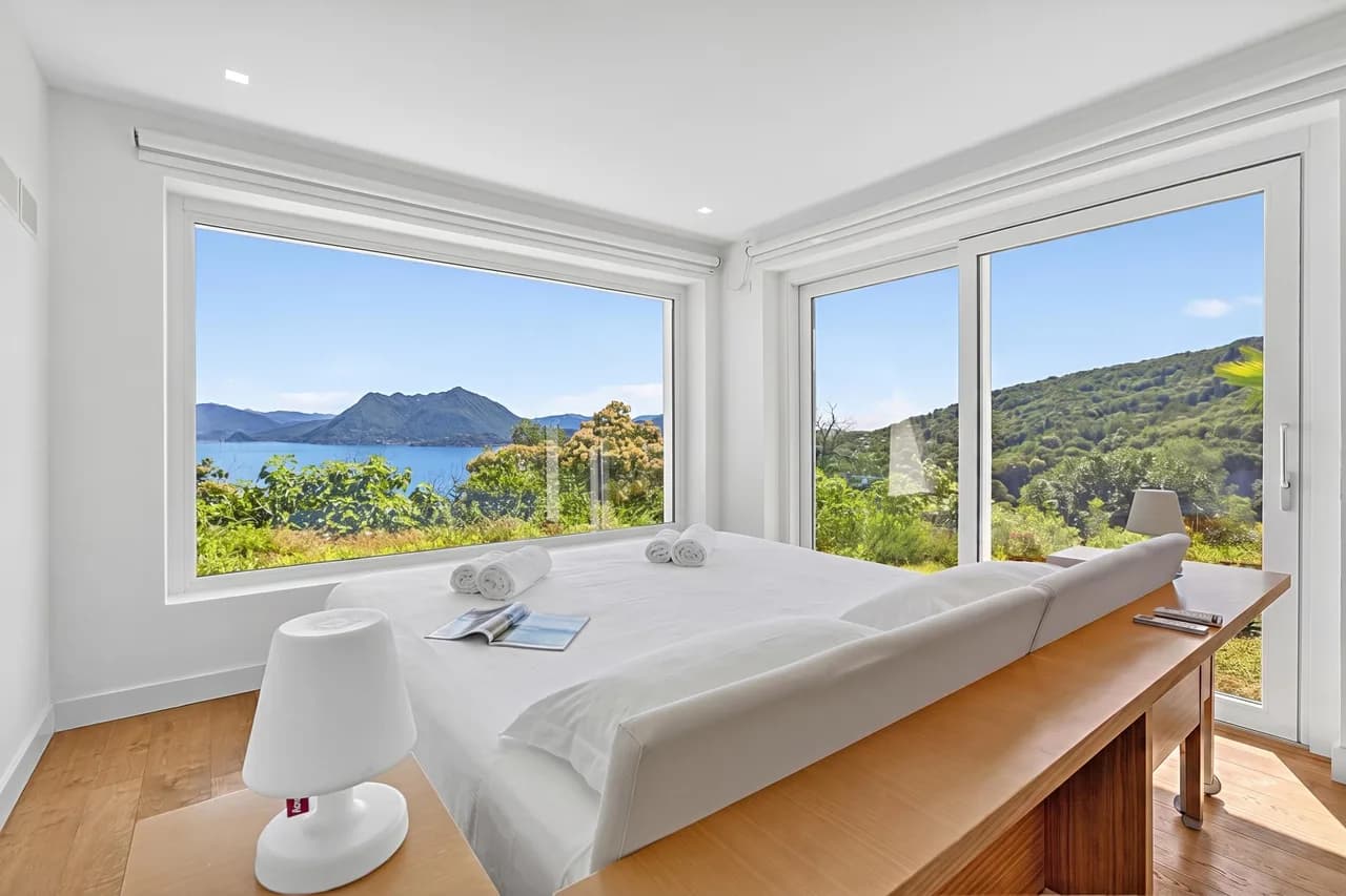 Lake Maggiore View Villa in Piedmont photo 4