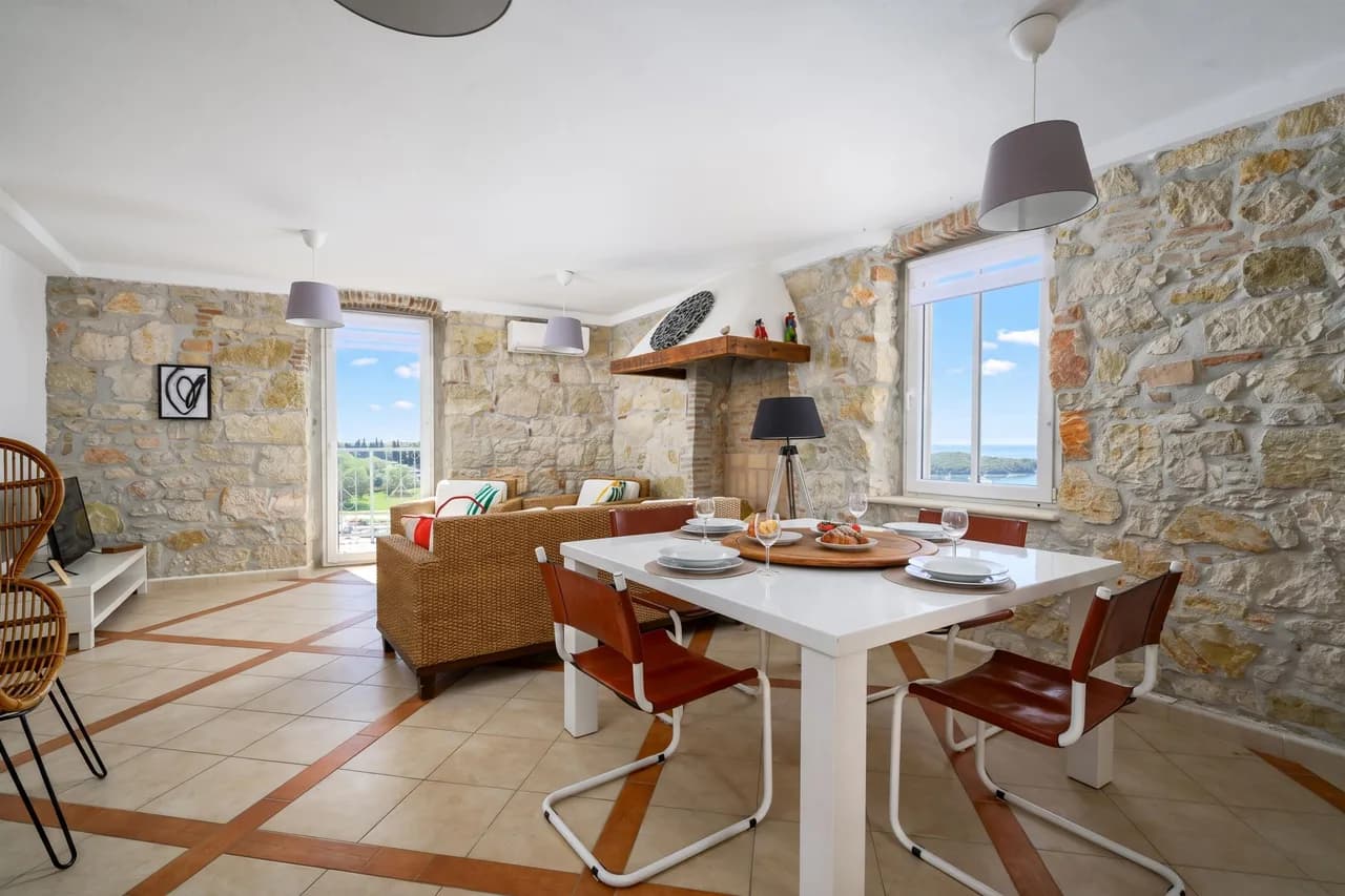 Sea View Balcony Apartment in Vrsar photo 5