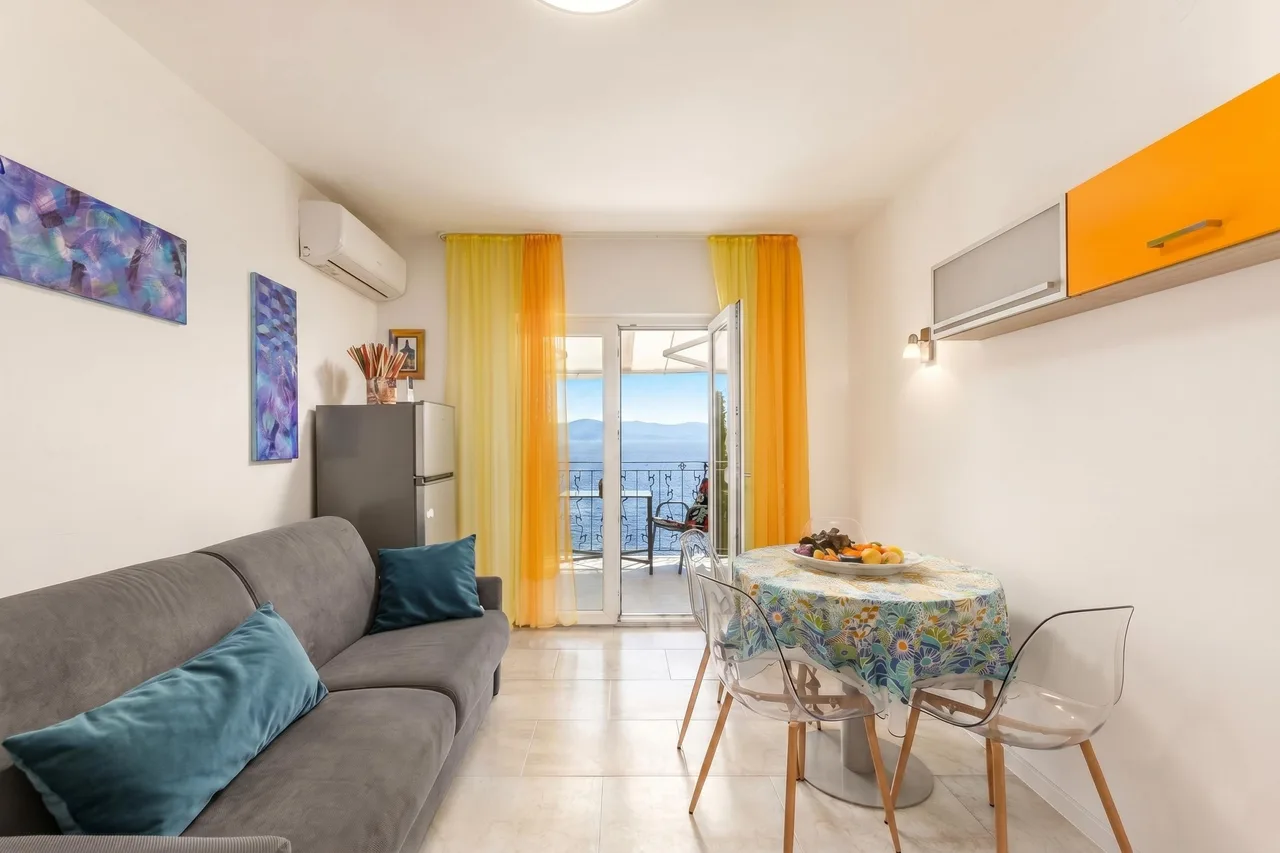 Beachside Villa Mia Apartment 2 photo 4