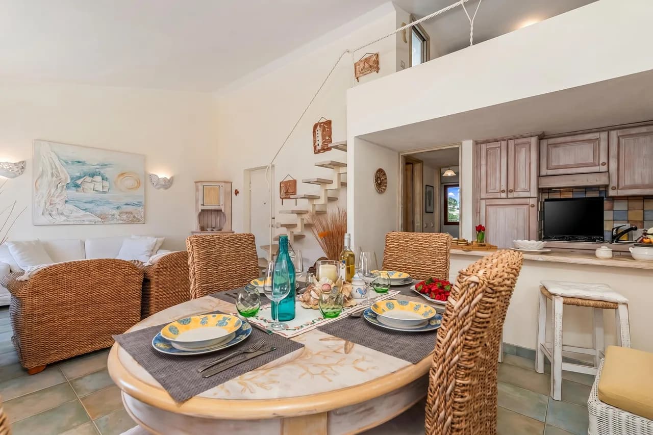 Chic Apartment with Sea Views in Marinella photo 4