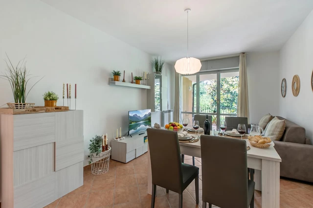 Residenza il Mulino: Lake Maggiore Ispra Apt with Terrace