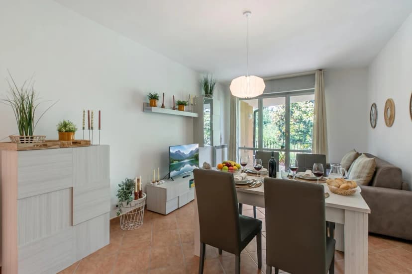 Residenza il Mulino: Lake Maggiore Ispra Apt with Terrace
