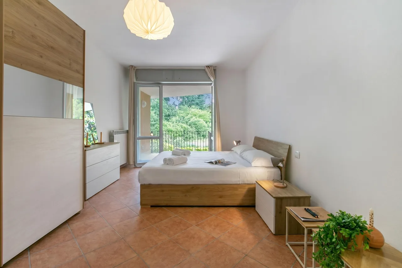 Residenza il Mulino: Lake Maggiore Ispra Apt with Terrace photo 4