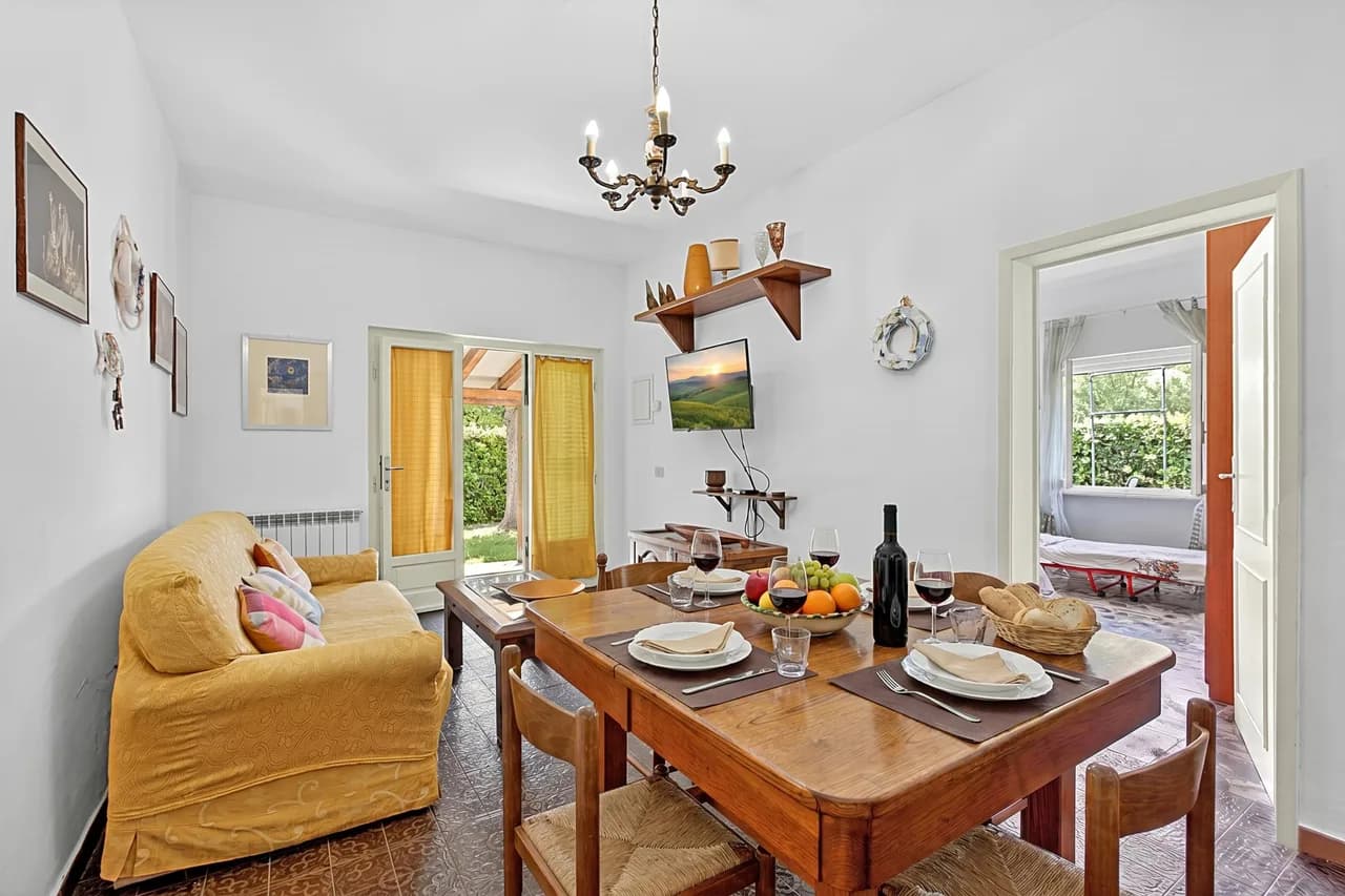 Charming Garden Vacation Home in Forte dei Marmi photo 4