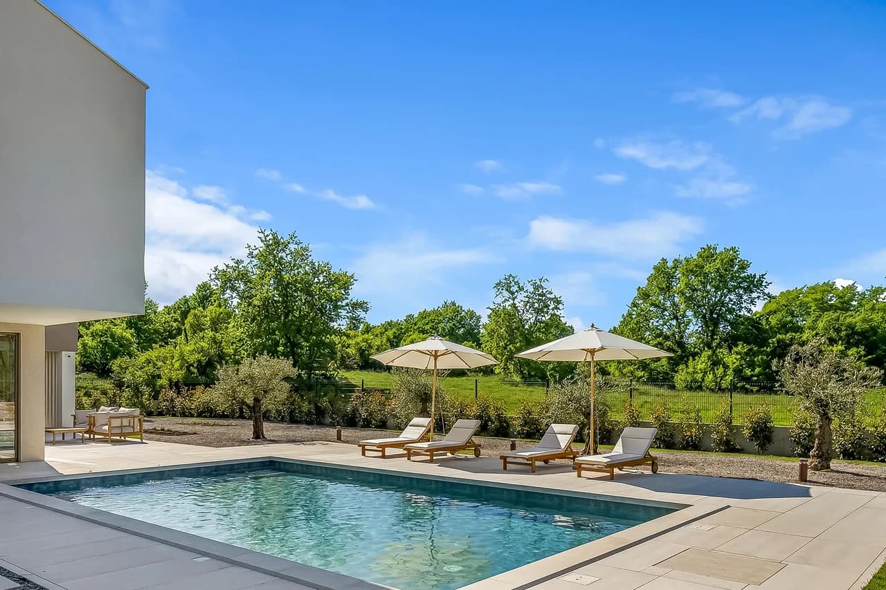 Elegant Villa with Scenic Views in Labin photo 2
