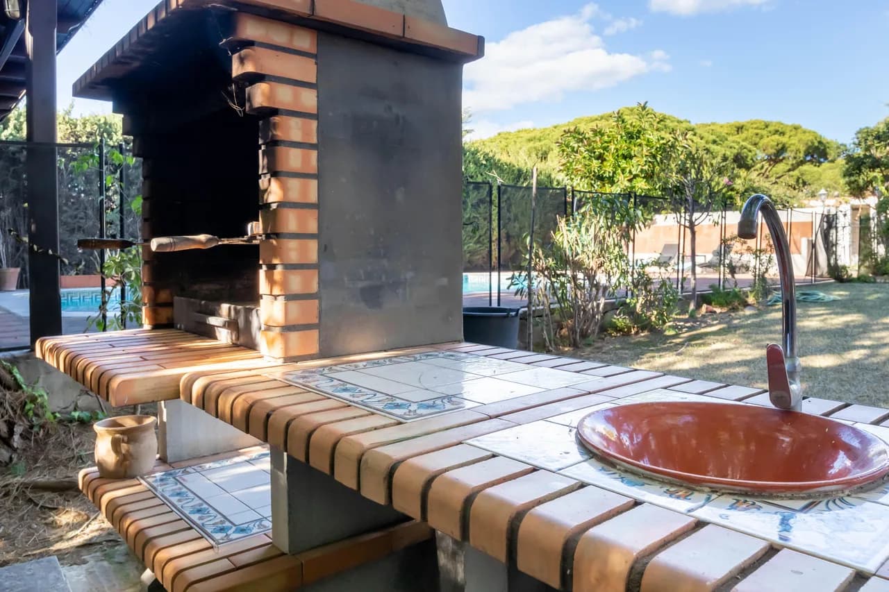 Villa Calahonda 700m From Beach With Pool photo 5