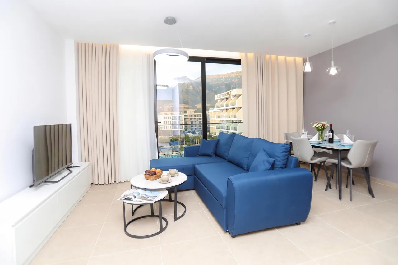 Sea Side Palm Modern Suites